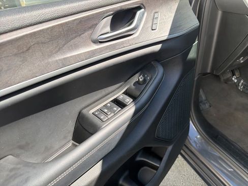 Certified 2023 Jeep Grand Cherokee L Limited AWD/4WD image 42