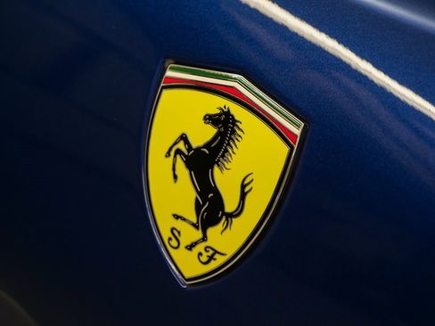 Certified 2021 Ferrari 812 GTS Base image 10