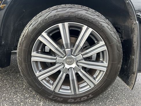 Used 2016 Lexus LX 570 4WD image 33