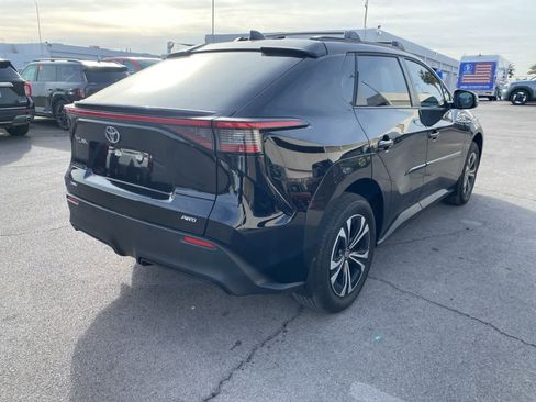 Used 2024 Toyota bZ4X XLE w/ Weather Package image 6