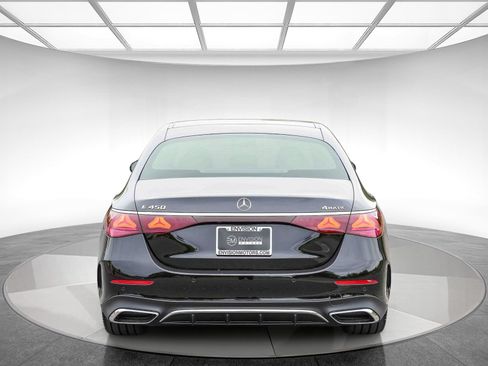 Used 2026 Mercedes-Benz E 450 4MATIC Sedan image 3