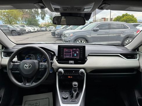 Used 2020 Toyota RAV4 XLE w/ Convenience Package AWD/4WD image 12