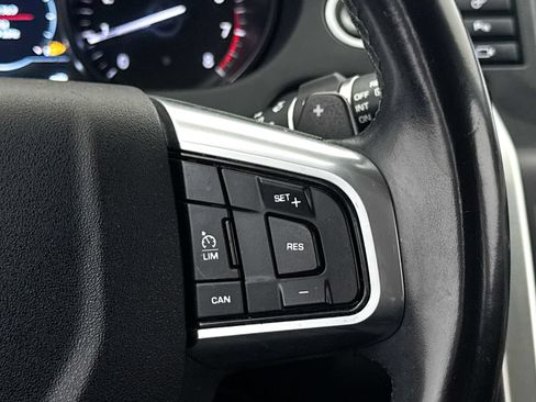 Used 2019 Land Rover Discovery Sport SE AWD/4WD image 32