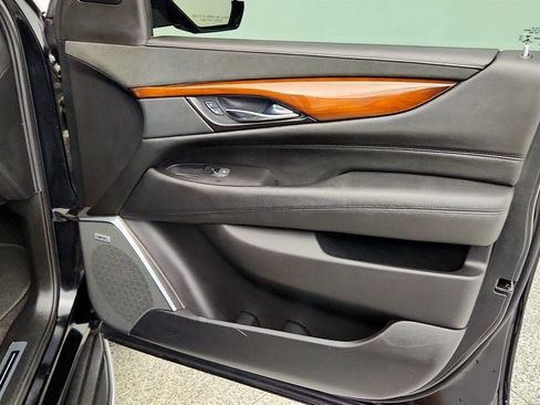 Used 2020 Cadillac Escalade 2WD image 27