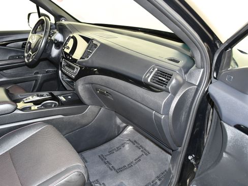 Certified 2024 Honda Passport Black Edition image 43