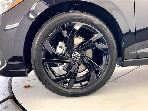 New 2026 Volkswagen Jetta SE image 12