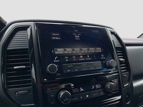 Used 2021 Nissan Titan PRO-4X w/ Pro-4x Convenience Package image 14