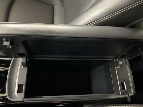 Used 2020 Toyota Prius Prime XLE image 48