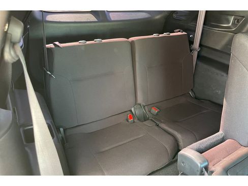 Used 2022 Mitsubishi Outlander ES image 18