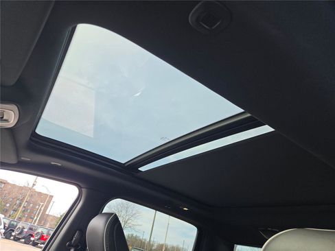 Used 2025 RAM 1500 Limited image 31