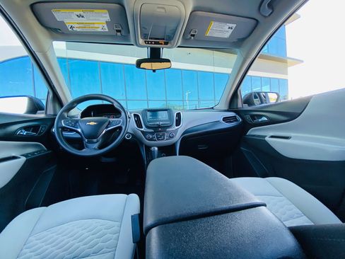 Used 2018 Chevrolet Equinox LS w/ LPO, Blackout Package image 32