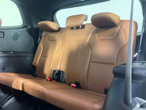 Used 2025 Kia Telluride SX Prestige X-Line image 27