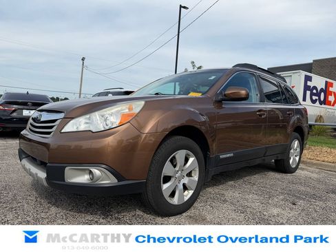 Used 2012 Subaru Outback 2.5i Premium w/ All-Weather Pkg AWD/4WD image 7