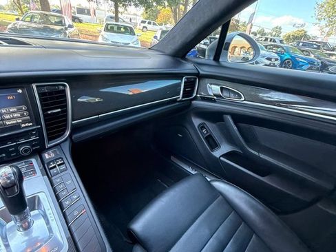 Used 2015 Porsche Panamera AWD/4WD image 20