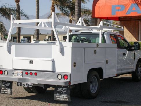 Used 2021 Ford F350 XL w/ Power Equipment Group image 9