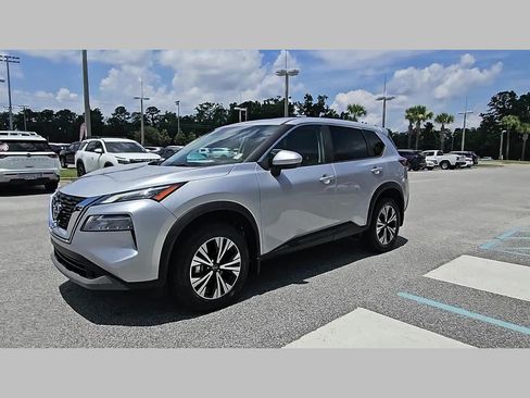Used 2023 Nissan Rogue SV FWD image 22