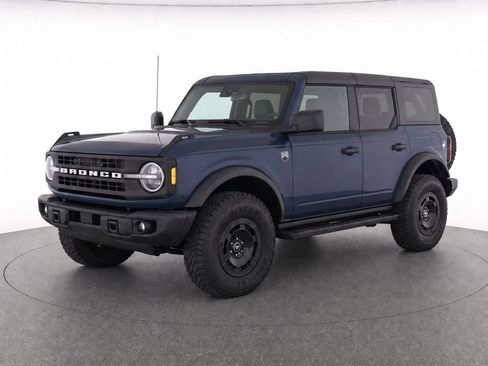 Used 2025 Ford Bronco Big Bend w/ Black Diamond Package AWD/4WD image 2