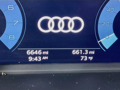 Used 2025 Audi Q3 2.0T Premium AWD/4WD image 12
