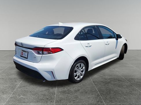 Certified 2025 Toyota Corolla LE FWD image 7