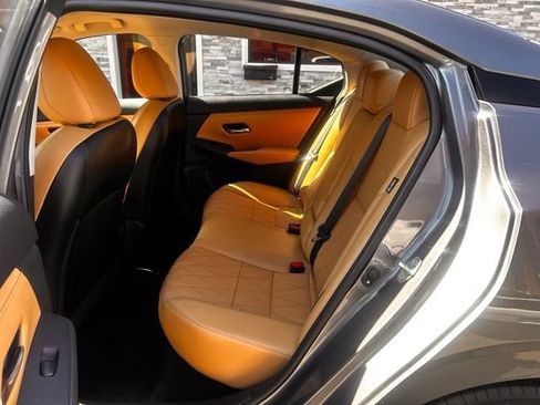 Used 2022 Nissan Sentra SV w/ SV Premium Package FWD image 16