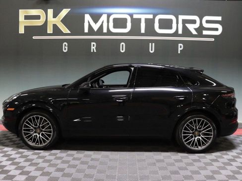 Used 2021 Porsche Cayenne S AWD/4WD image 3