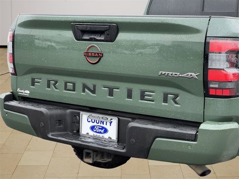 Used 2022 Nissan Frontier PRO-4X image 42