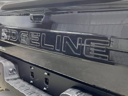 New 2026 Honda Ridgeline Black Edition image 6