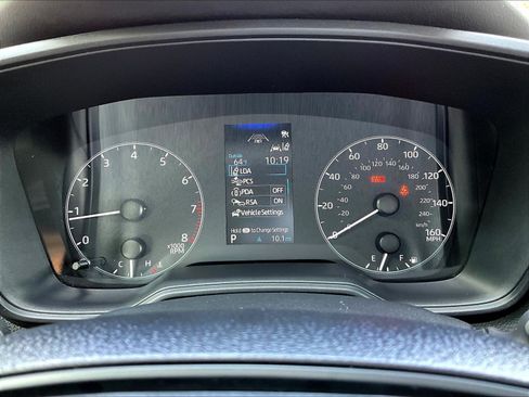 Used 2024 Toyota Corolla LE FWD image 13