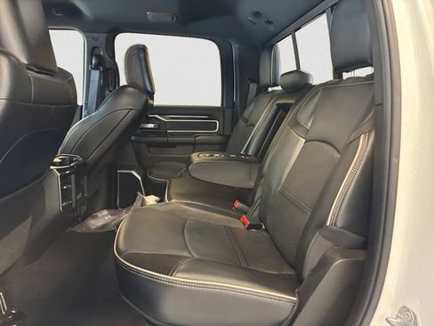 Used 2022 RAM 2500 Laramie w/ Night Edition AWD/4WD image 14
