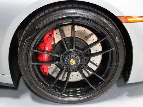 Certified 2024 Porsche 911 Carrera 4 GTS image 12