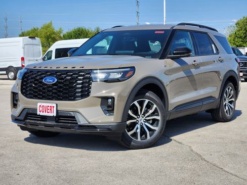 New 2026 Ford Explorer ST-Line RWD image 1