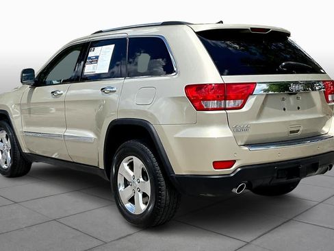 Used 2011 Jeep Grand Cherokee Limited w/ Trailer Tow Group IV image 11