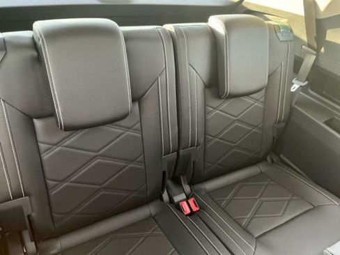 New 2026 Volkswagen Atlas SE image 21