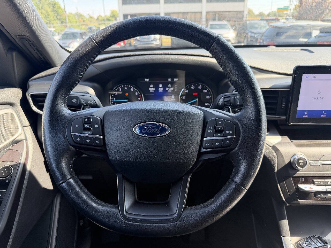 Used 2020 Ford Explorer XLT w/ Equipment Group 202A RWD image 20
