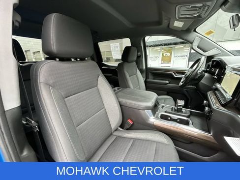 Used 2023 Chevrolet Silverado 1500 LT AWD/4WD image 28