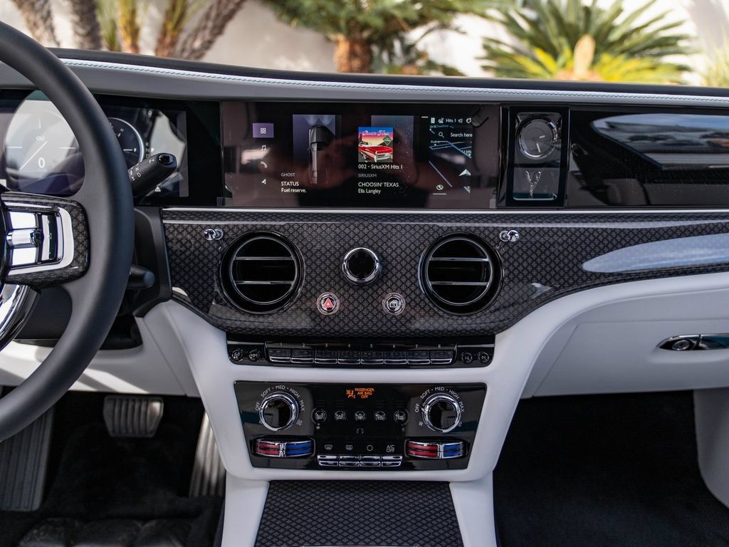 New 2026 Rolls-Royce Ghost Black Badge AWD/4WD image 44