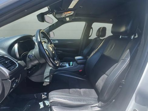 Used 2018 Jeep Grand Cherokee Altitude RWD image 24