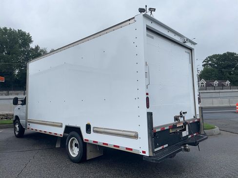 Used 2023 Ford E-350 and Econoline 350 Super Duty w/ Driver's Safety Package RWD image 16