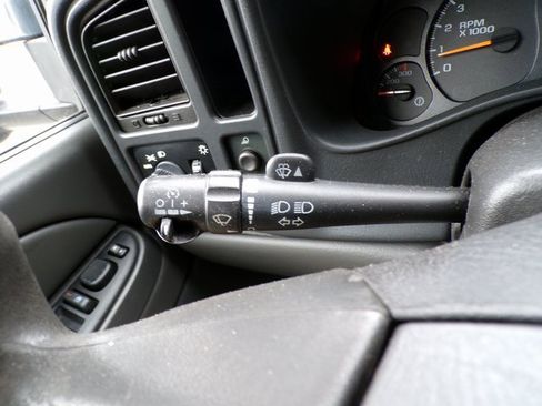 Used 2006 Chevrolet Silverado 2500 W/T image 16