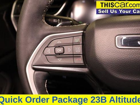Used 2023 Jeep Grand Cherokee L Altitude image 11