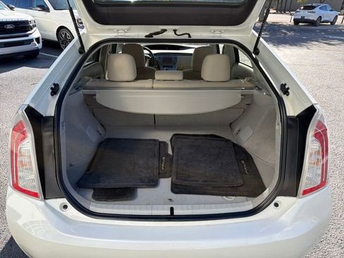 Used 2015 Toyota Prius Four image 10