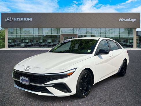 Certified 2026 Hyundai Elantra Sport FWD image 4