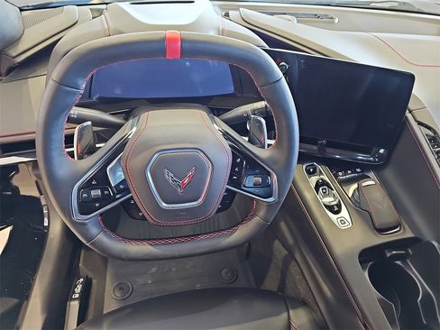 Certified 2024 Chevrolet Corvette Stingray Premium Cpe image 20