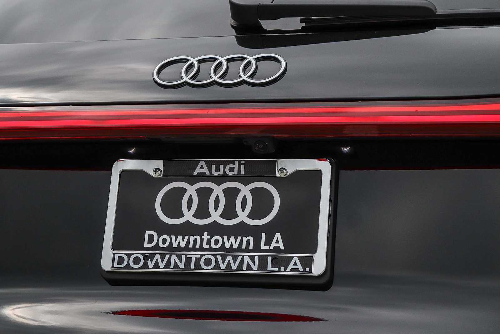 Used 2025 Audi Q5 Premium w/ Convenience Package AWD/4WD image 11