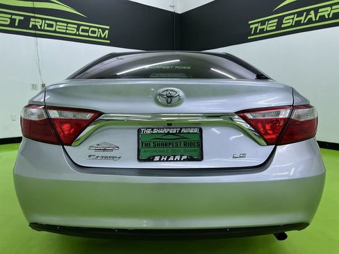 Used 2017 Toyota Camry LE FWD image 8