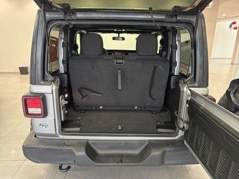 Used 2021 Jeep Wrangler Sport AWD/4WD image 38