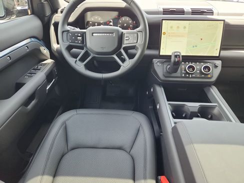 New 2026 Land Rover Defender 110 X-Dynamic SE AWD/4WD image 4