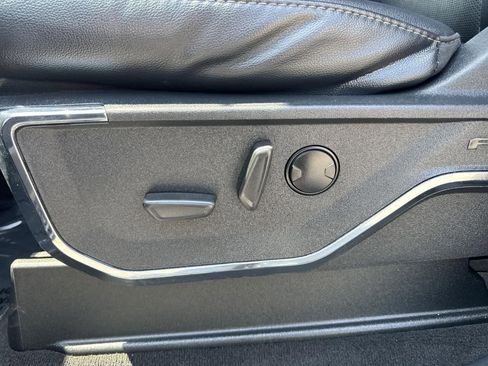 Used 2023 Ford F250 Lariat w/ Lariat Ultimate Package image 24