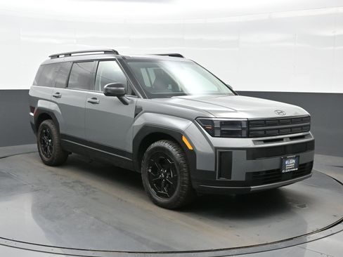 Used 2025 Hyundai Santa Fe XRT image 8