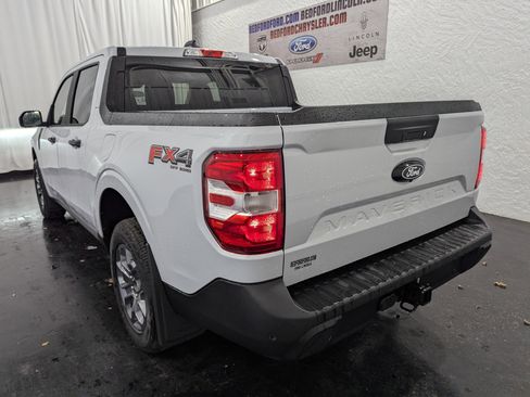 New 2025 Ford Maverick XLT w/ XLT Luxury Package image 9